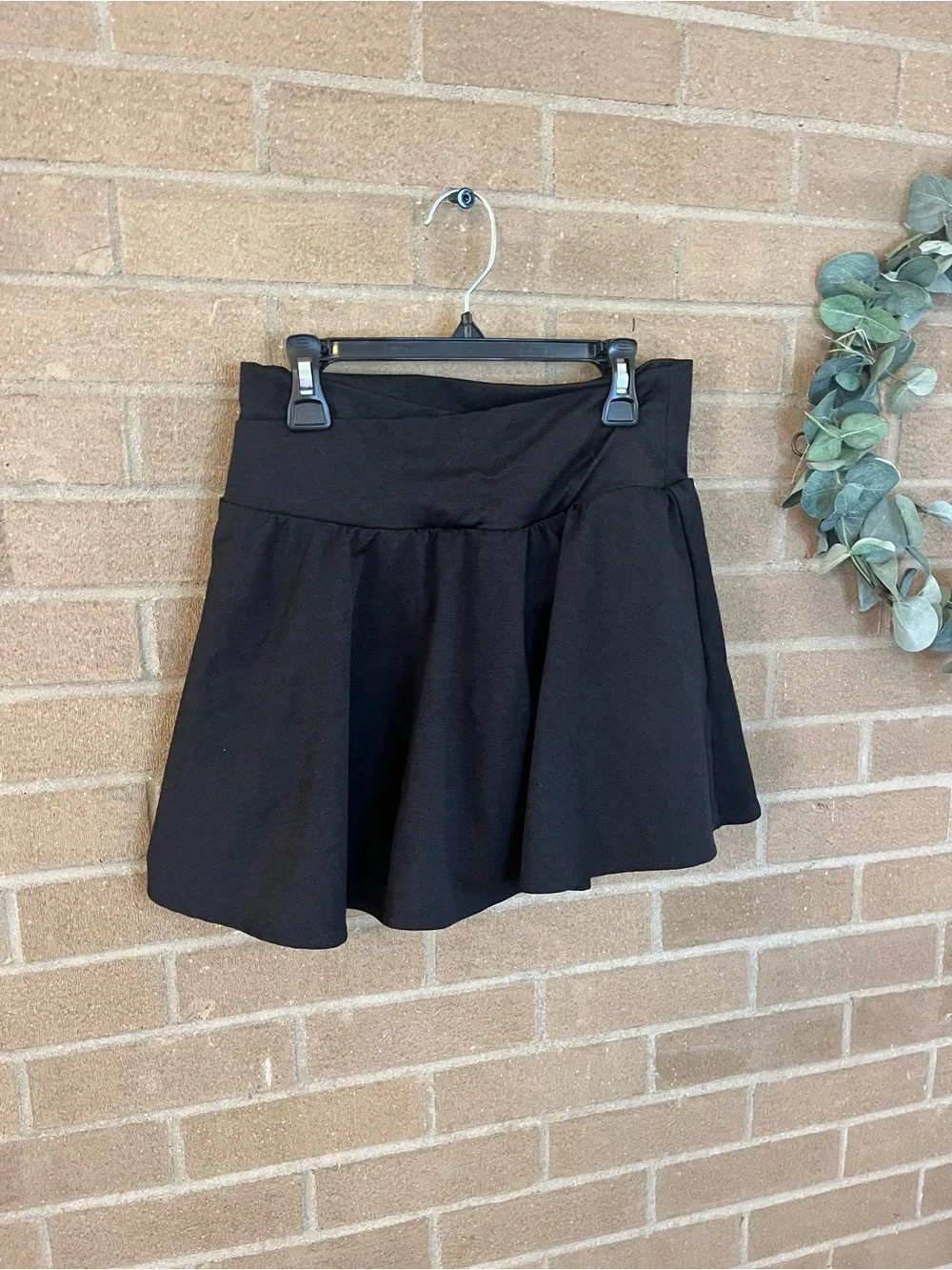 Old Navy Black Flared Skort